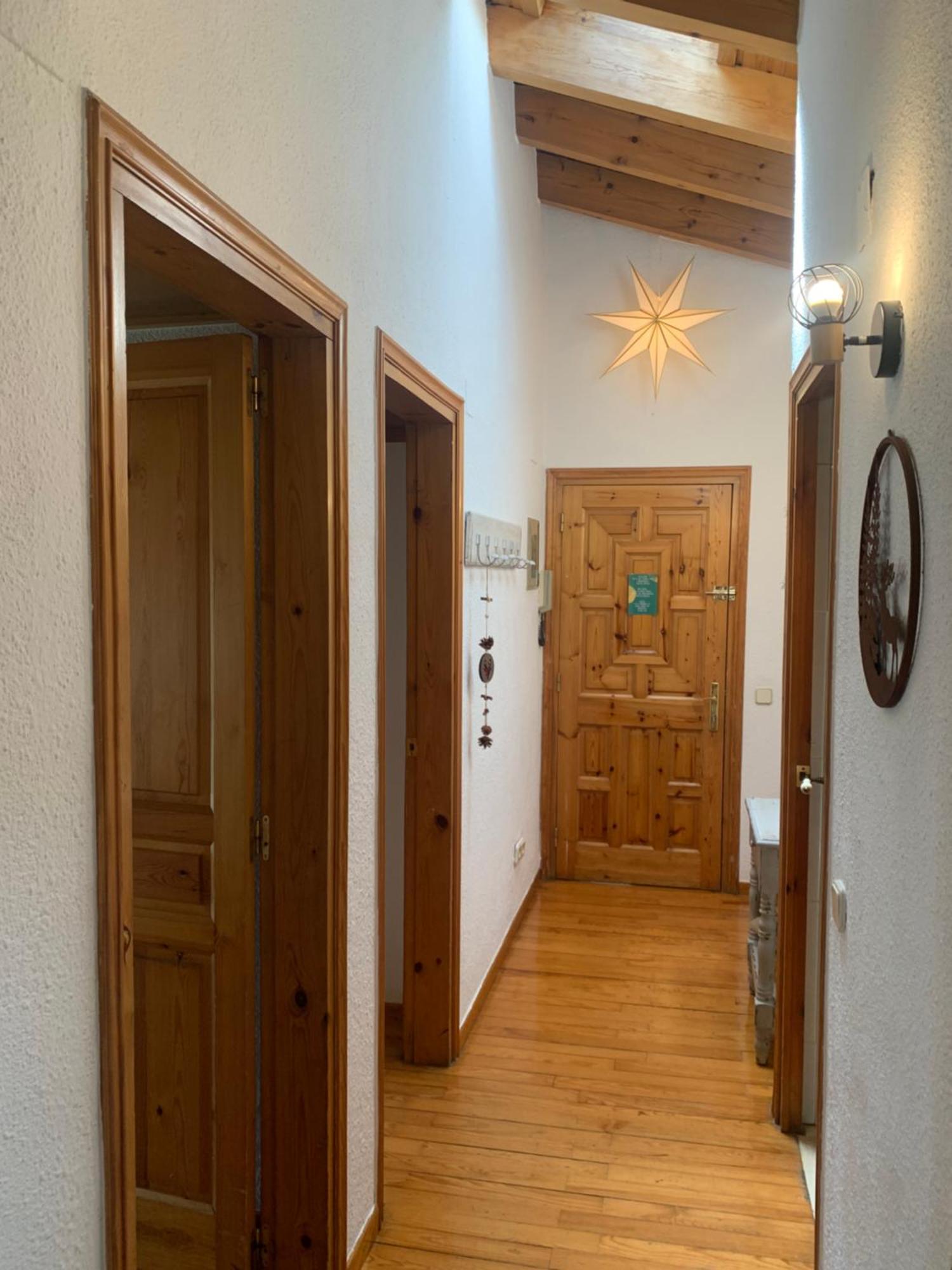 Atico Con Encanto En Bellver De Cerdanya Apartment Luaran gambar
