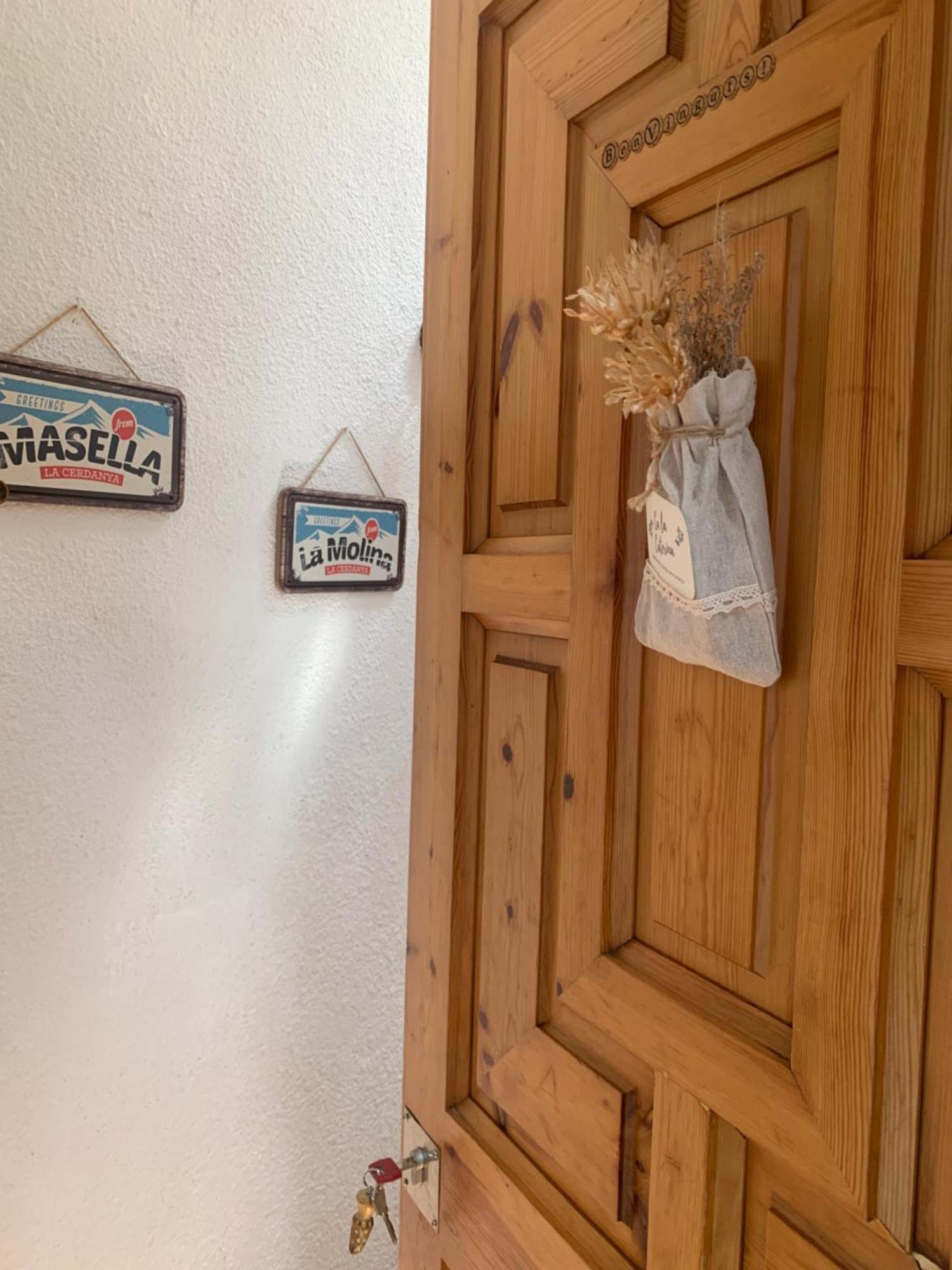 Atico Con Encanto En Bellver De Cerdanya Apartment Luaran gambar